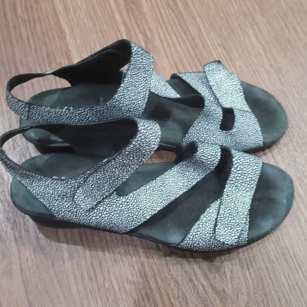 Spring Step Natal Sandals 41 - Picture 2 of 6